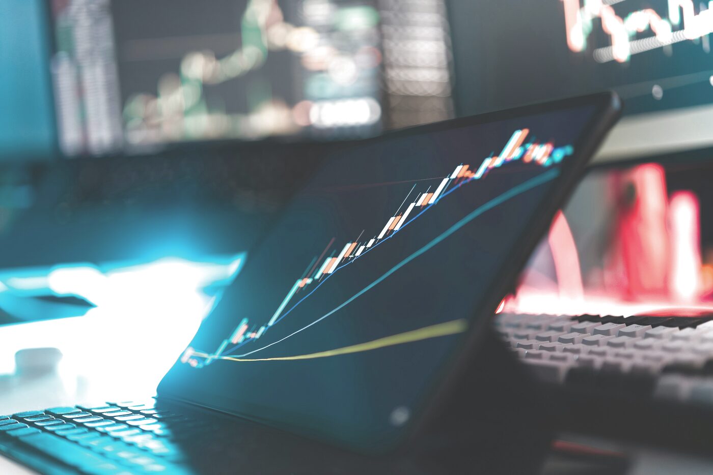 Pantalla con tendencia de datos al alza